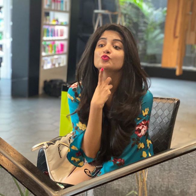Poonam kaur Latest Instagram Pictures